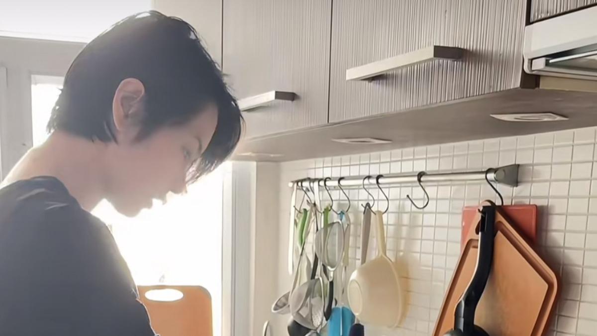  梁咏琪 